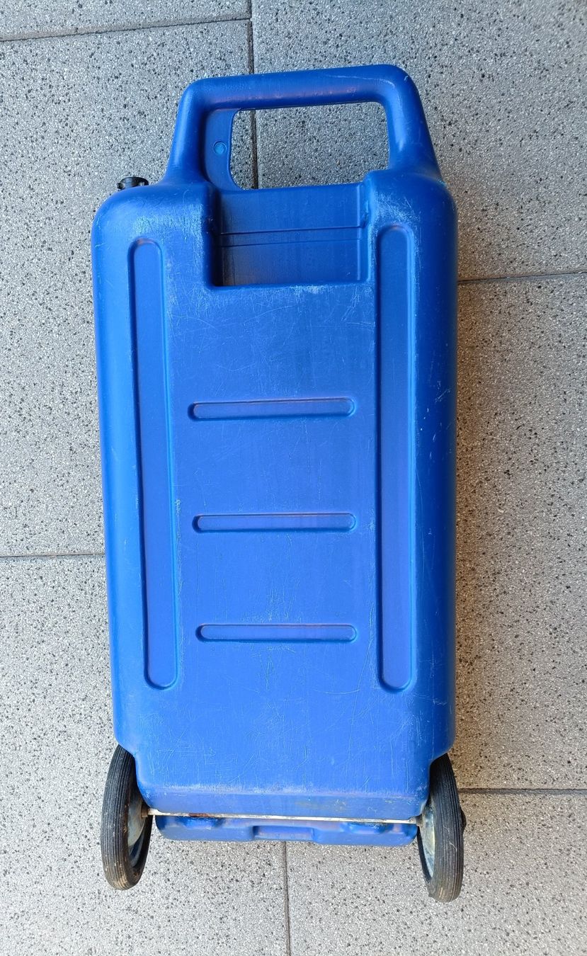 Abbeveratoi e trogoli: Wassertank für Camping – Usato da Oftringen venduto da UrsulaW01 1