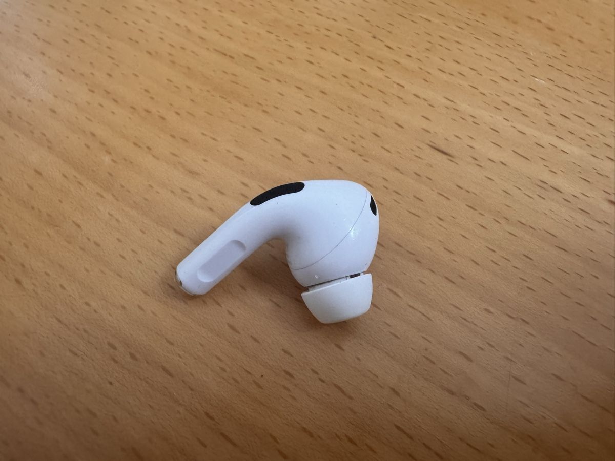 Apple Cuffie: Apple AirPods Pro 2 rechter kopfhörer mit Ladecase – Usato da Zürich venduto da Armoo 1
