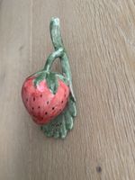 Erdbeere aus Porzellan von En Soie