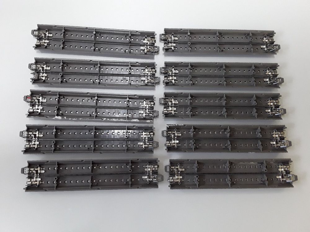 Märklin H0 24172-S C-Track Straight - 171.7mm Length, 10-Piece Set (AC Three-Rail)