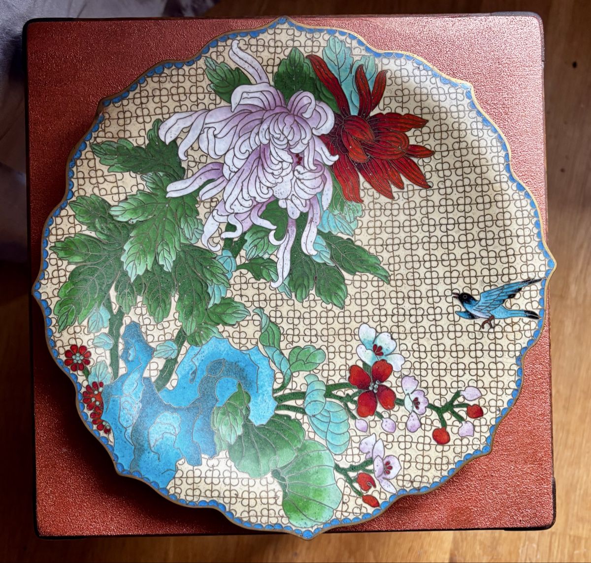 Assiettes: Assiette à émaux cloisonnés – Neuf (Voir description) à Estavayer Le Lac par sico1260