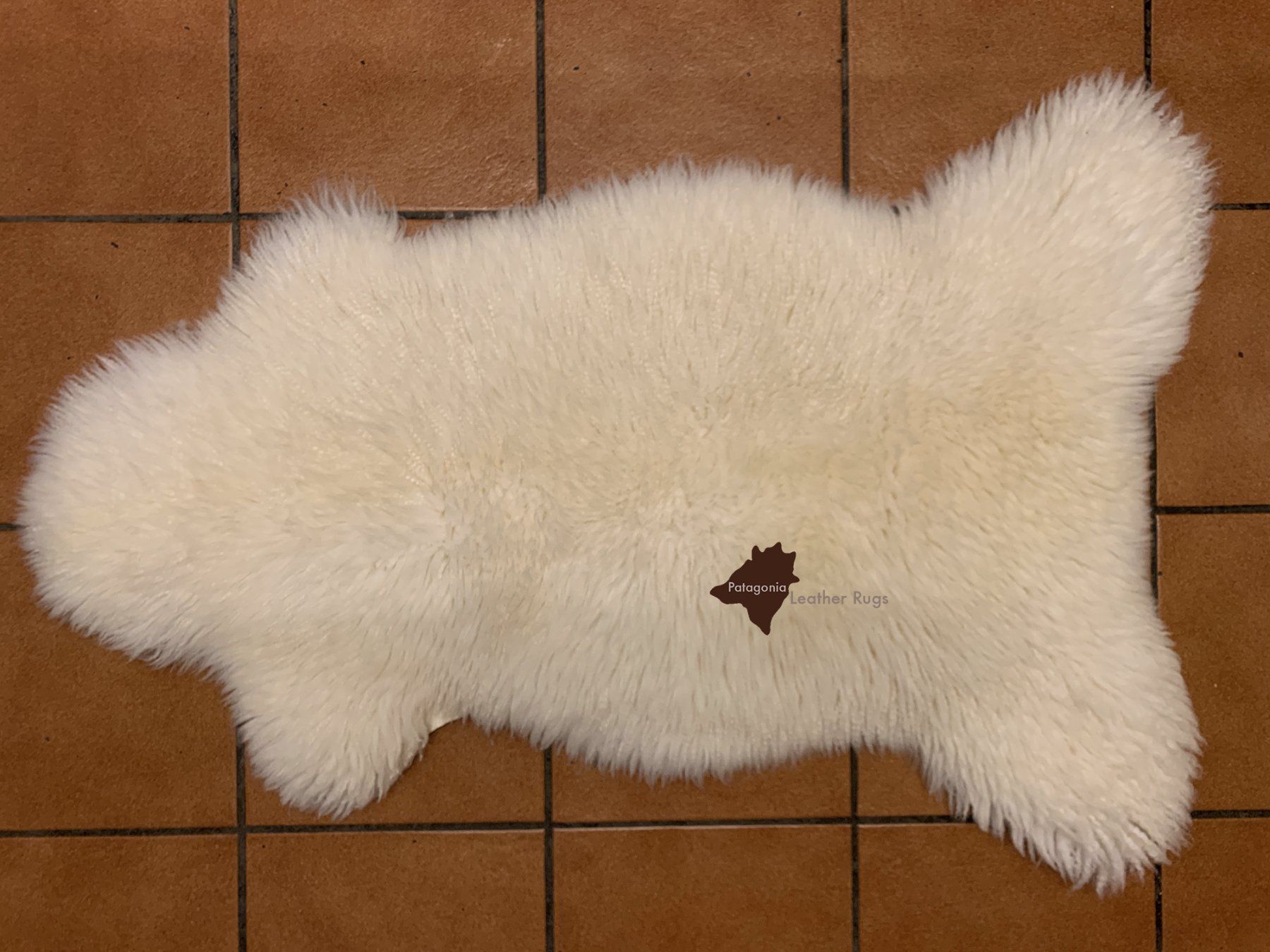 Tappeti: Lammfell Teppich Haarlänge Locken – Nuovo e nell'imballaggio originale da Arbedo venduto da patagonialeatherrugs 4