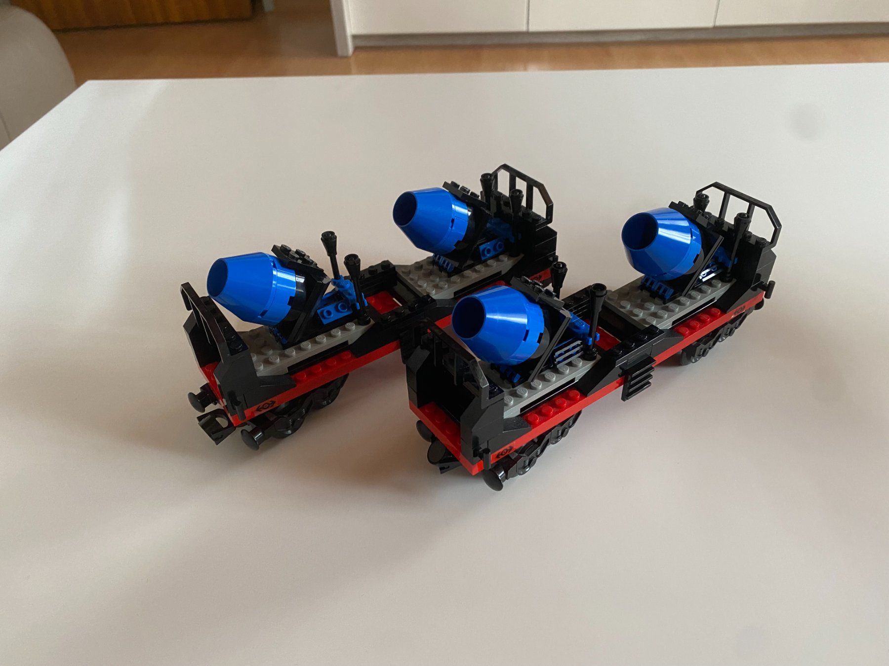 Lego Spielzeuge: LEGO - 2 - TOLLE - EISENBAHN - WAGONS – Gebraucht aus Gelterkinden von ajdt4 2