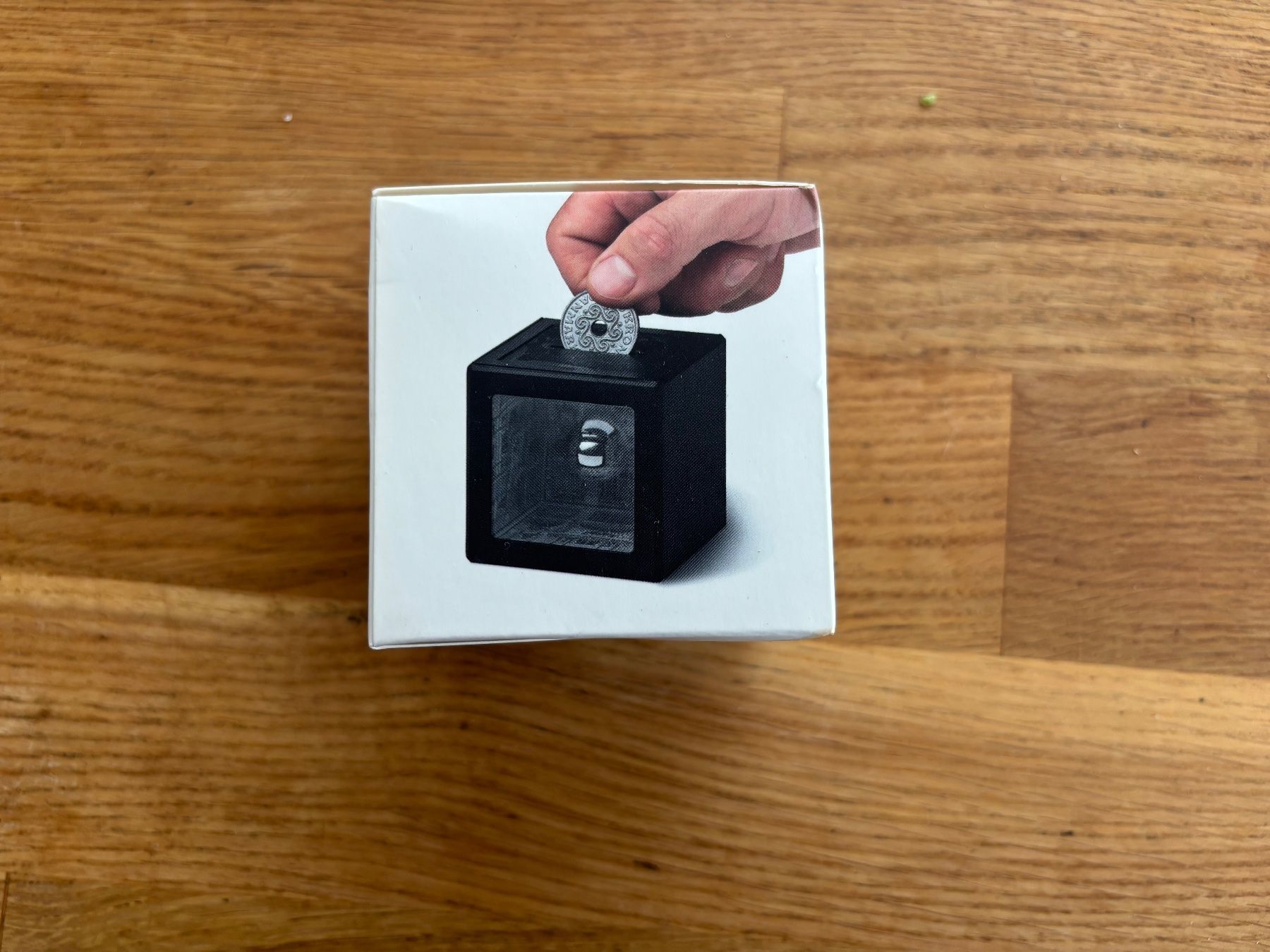 Tirelires: Sparbuchse mit optische illusion 7 auf 7 cm – Neuf avec emballage d'origine à Geuensee par sonnetje 1