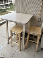 Ensemble table haute et 2 tabourets en bois