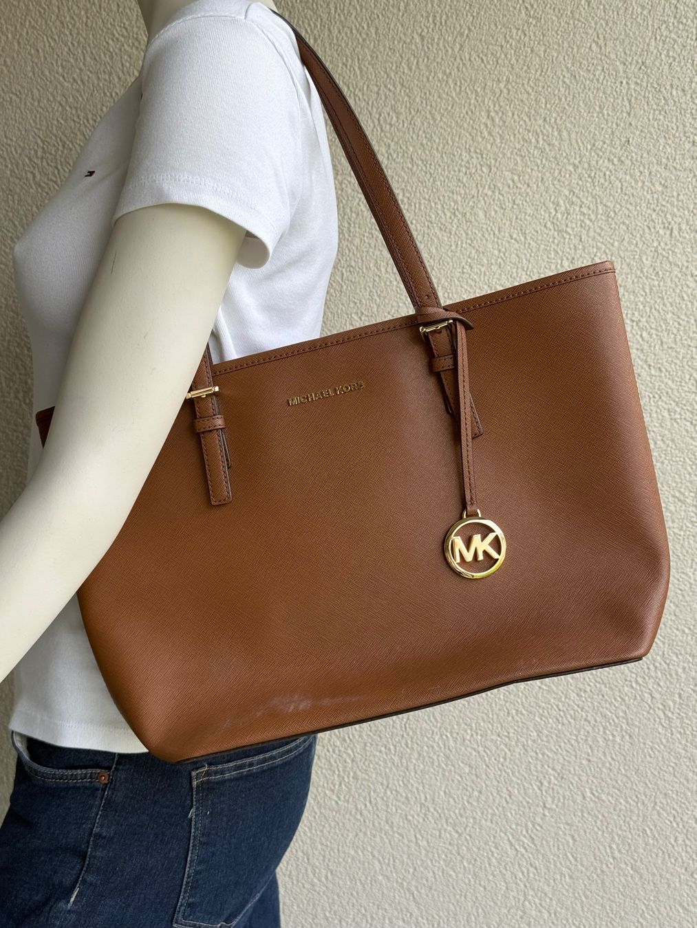 Michael Kors Borse da donna: Brauner Leder Shopper von Michael Kors – Usato da Endingen venduto da lisous.closet