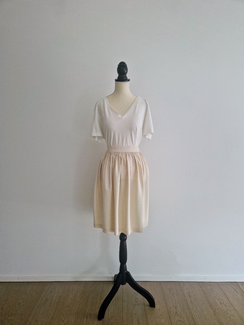 Massimo Dutti Gonne: MASSIMO DUTTI Rock Gr. M – Usato da Horgen venduto da akkohappyshopping 1