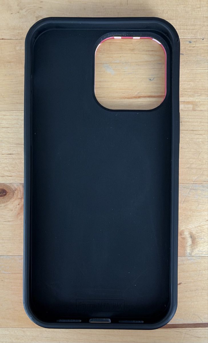 Cover & Protezioni schermo: iPhone 14 Pro Max - Burga Case – Usato da Cham venduto da Shirin.M 2