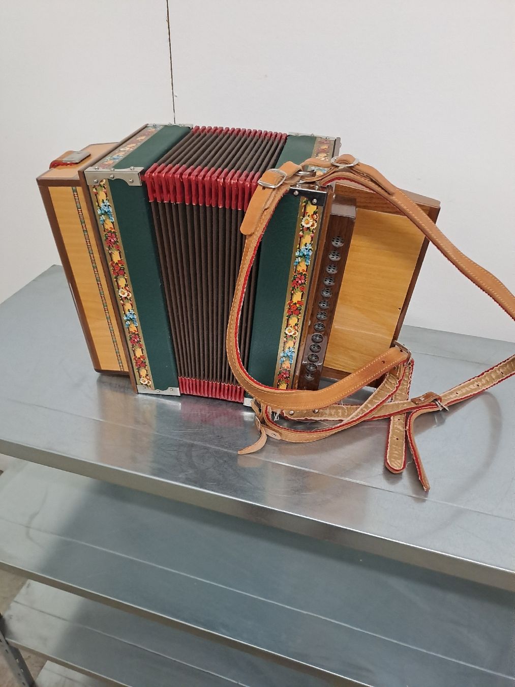 Strumenti musicali: schwyzerorgeli chromatisch C GRIFF – Usato da Villeneuve venduto da BibiVintage 1