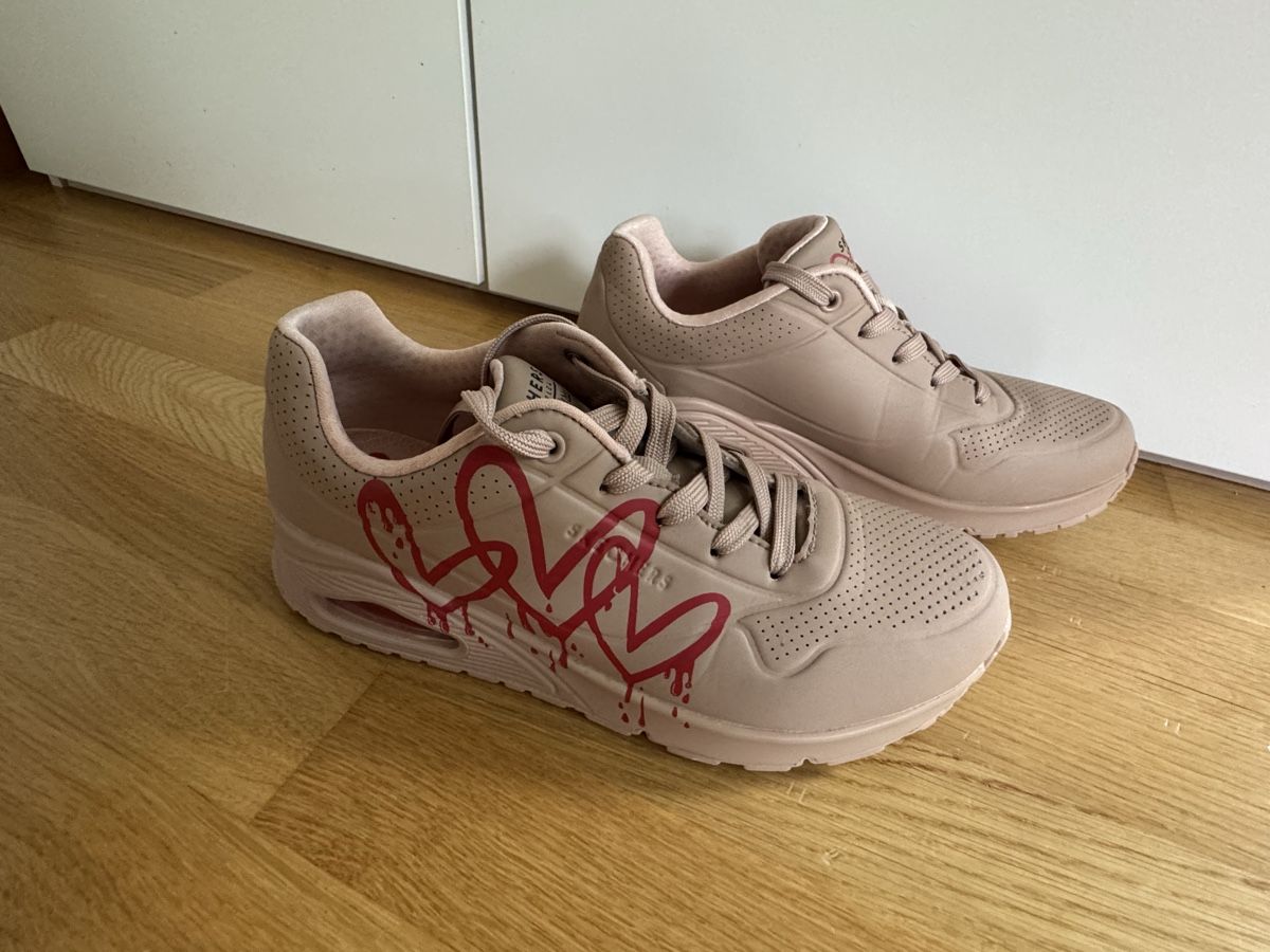 Skechers Damenschuhe: Skechers UNO Sneaker Gr. 38, Neuwertig – Neu (gemäss Beschreibung) aus Bern von cpiller01