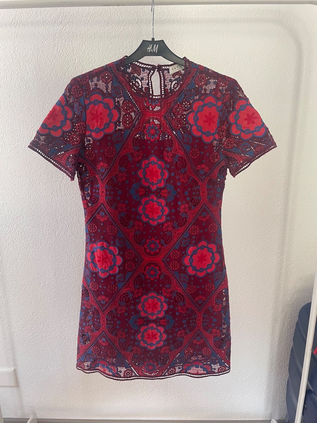 Sandro Vestiti: Sandro Häkelkleid rot blau Minikleid 36 – Usato da Clarens venduto da Lois86