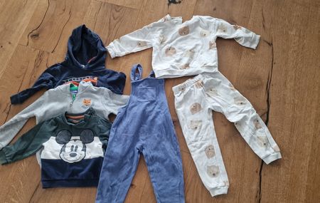 Kinderkleider Set Grösse 86/92