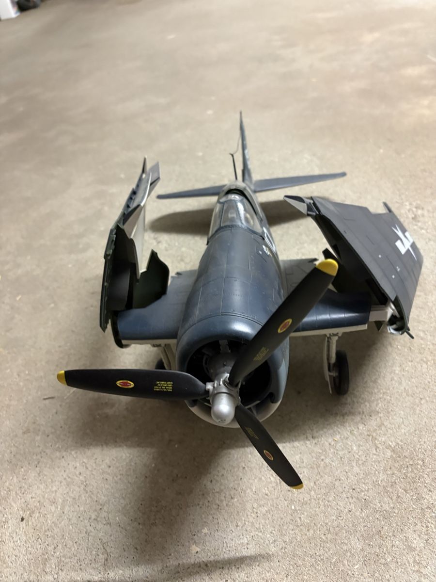 Modellbausätze & Standmodelle: Elite Force F4 Hellcat 1/18 – Gebraucht aus Villarimboud von hampton2012 2