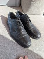 Chaussures en cuir noir taille 42