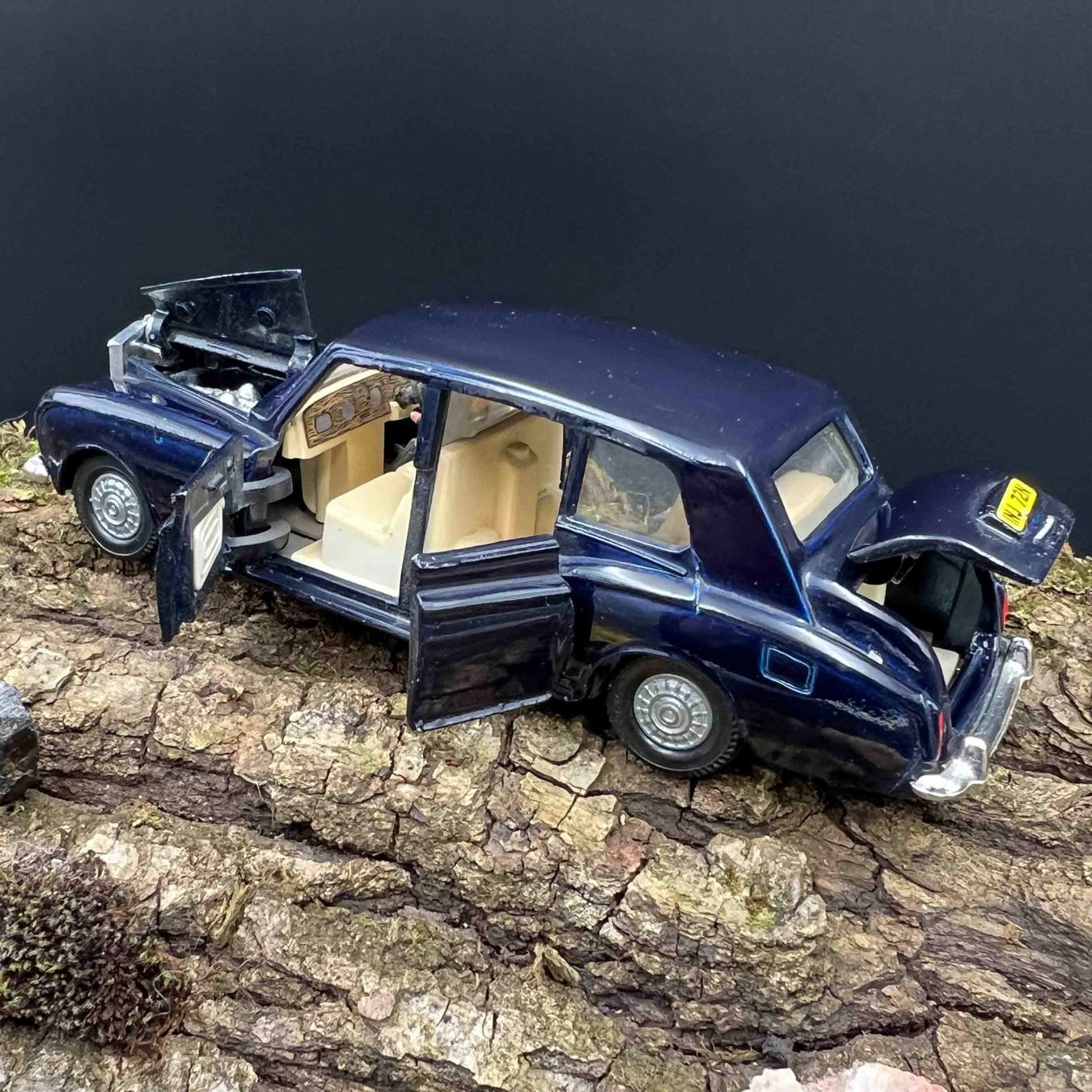 Rolls Royce Modellini d'auto: Rolls Royce Phantom V – Vitrinenmodell – Usato da Häusernmoos venduto da adlerfedern 4