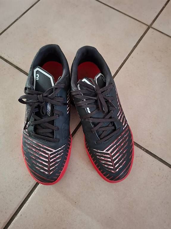 Scarpe da uomo: Chaussure de sport – Usato da Les bois venduto da Steph-tigrou