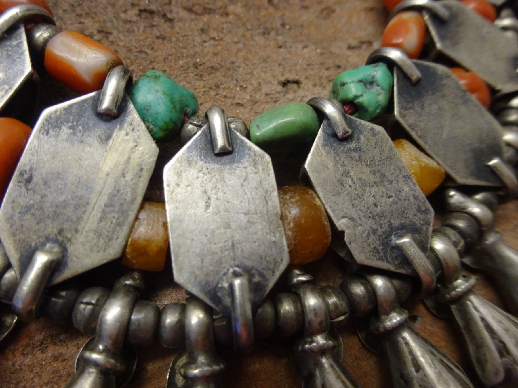 Catenine: Antike Ethno Kette Tibet Indianer – Usato da Esslingen venduto da FetteSchnecke 3