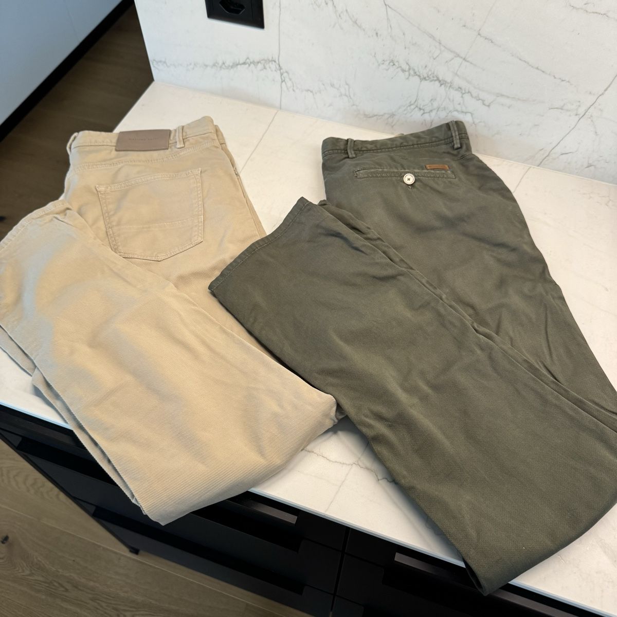 Massimo Dutti Pantaloni: 2x Massimo Dutti Hose in Grösse 42 – Usato da Itingen venduto da JDG11 1