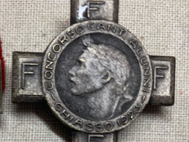Medaglie: Ticino - Chiasso - 1920 - 1923 - 1932 - 1935. – Usato da Sorengo venduto da 74in 3