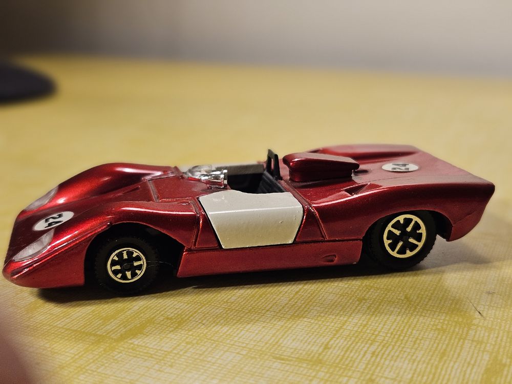 Dinky Toys Ferrari 312 P A Escala Coleccionable England Rojo