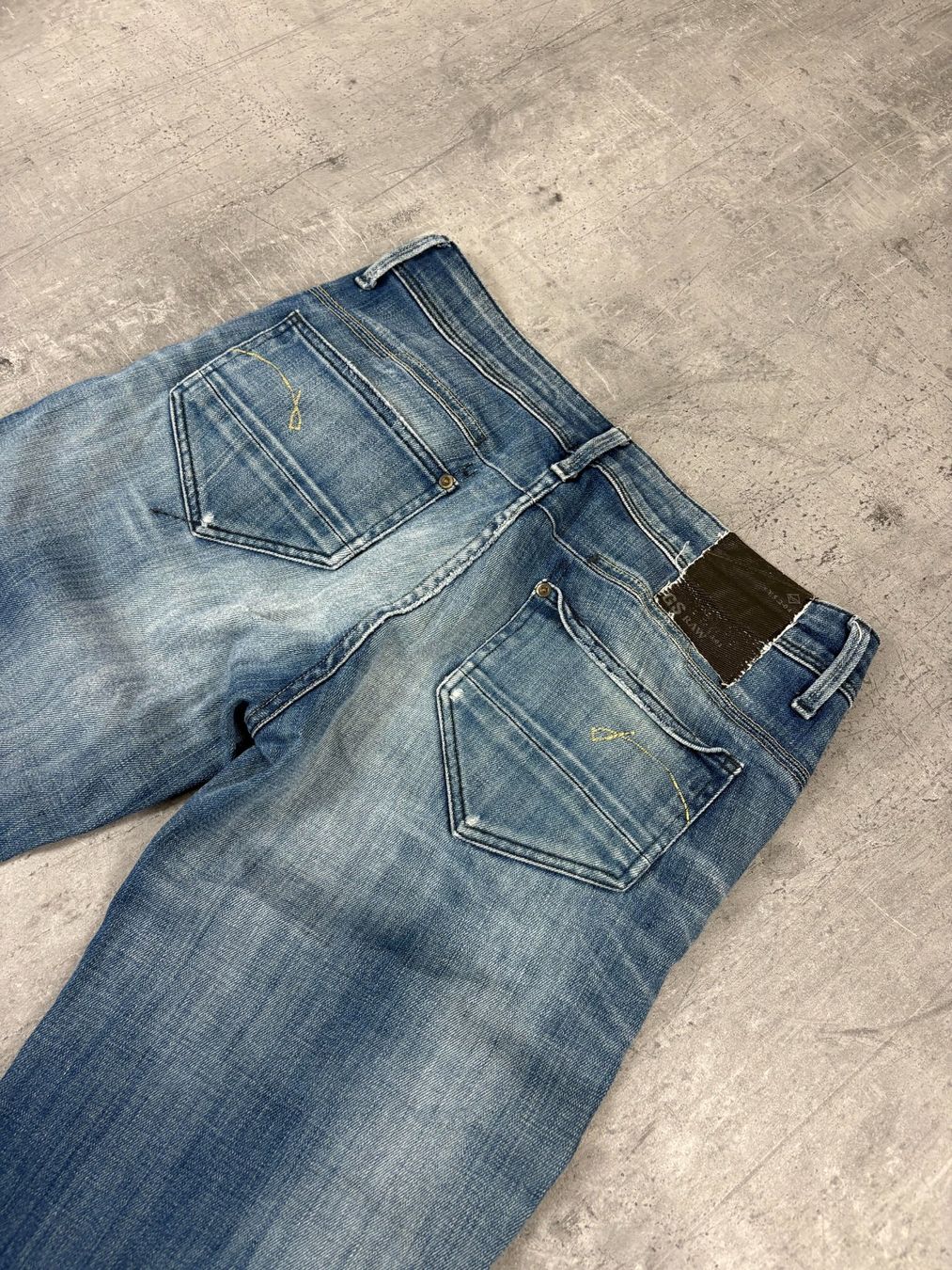 G-Star Jeans: Vintage G-Star Bootcut Flared Jeans (M) – Nuovo (secondo la descrizione) da Werdenberg venduto da hase.vintage 2