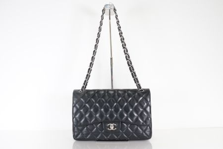 🖤 CHANEL Classic Flap Jumbo – Schwarzes Lammleder mit SHW