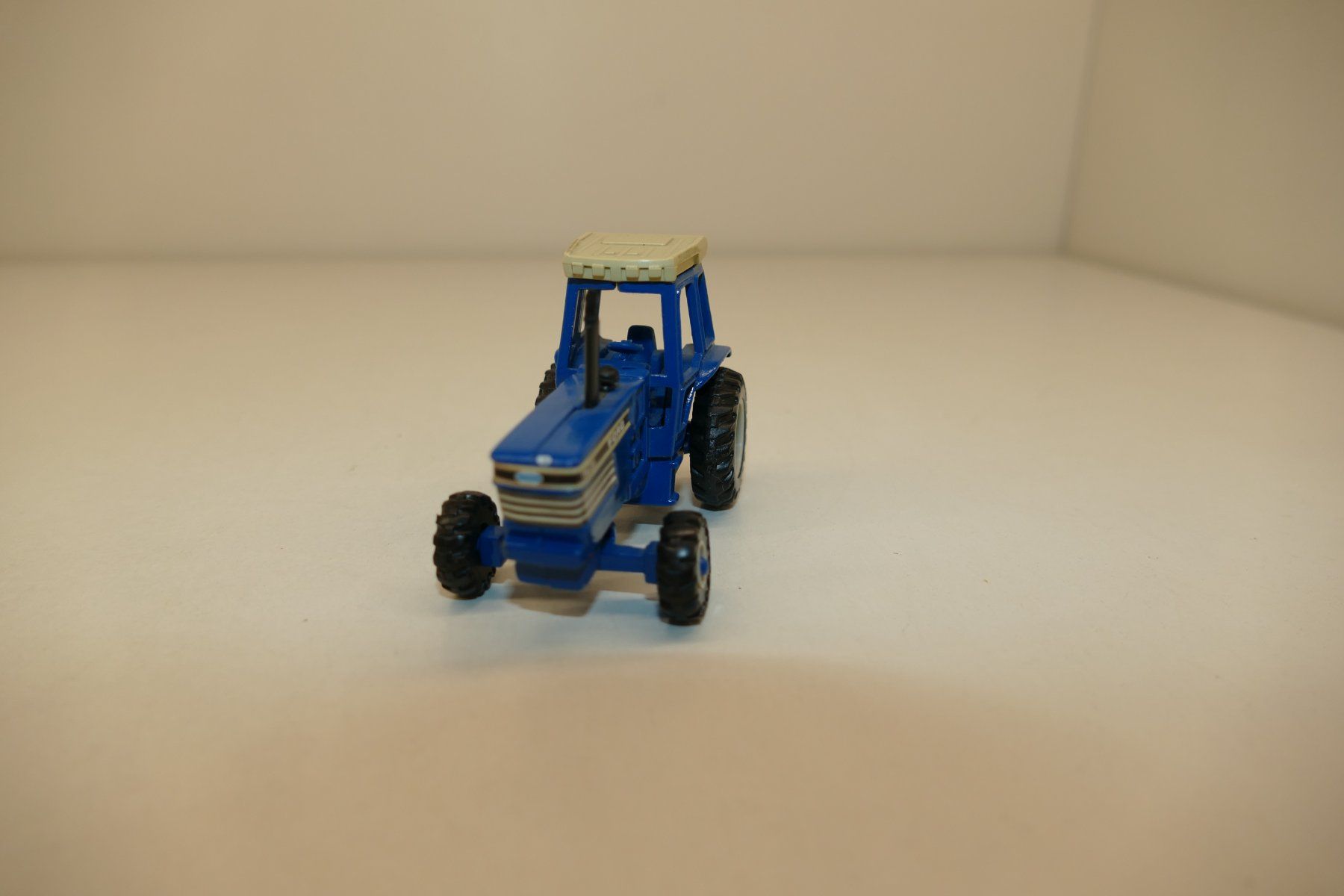 Ford Modellini d'auto: ERTL Metallmodel: Ford TW-35 Traktor – Nuovo (secondo la descrizione) da Niederhasli venduto da rail-duerst 2