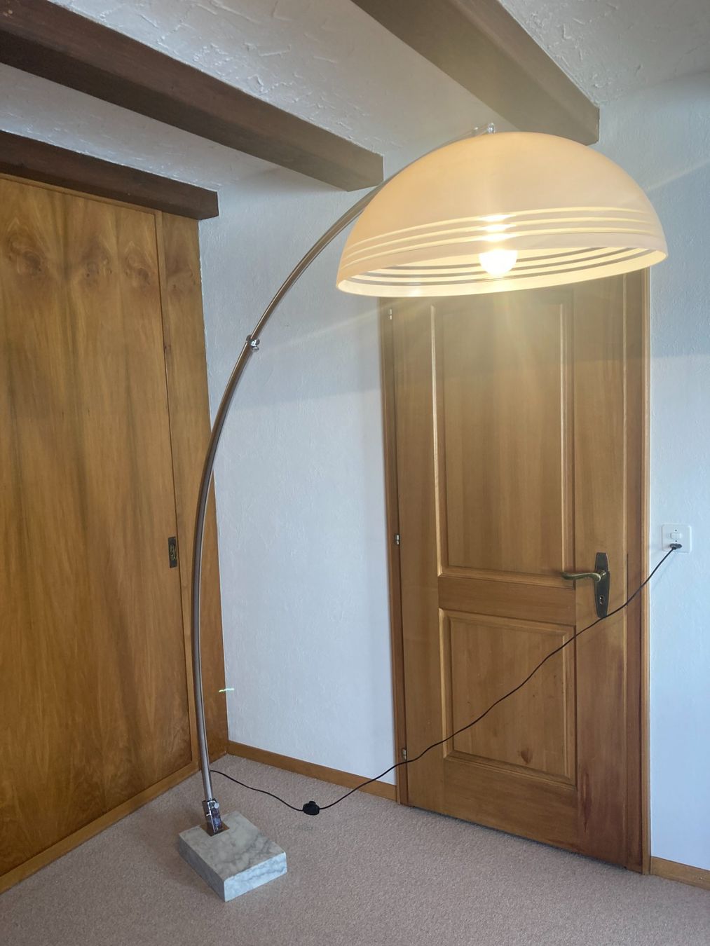 Lampade: Bogenleuchte – Usato da Wil SG venduto da Pin05 2