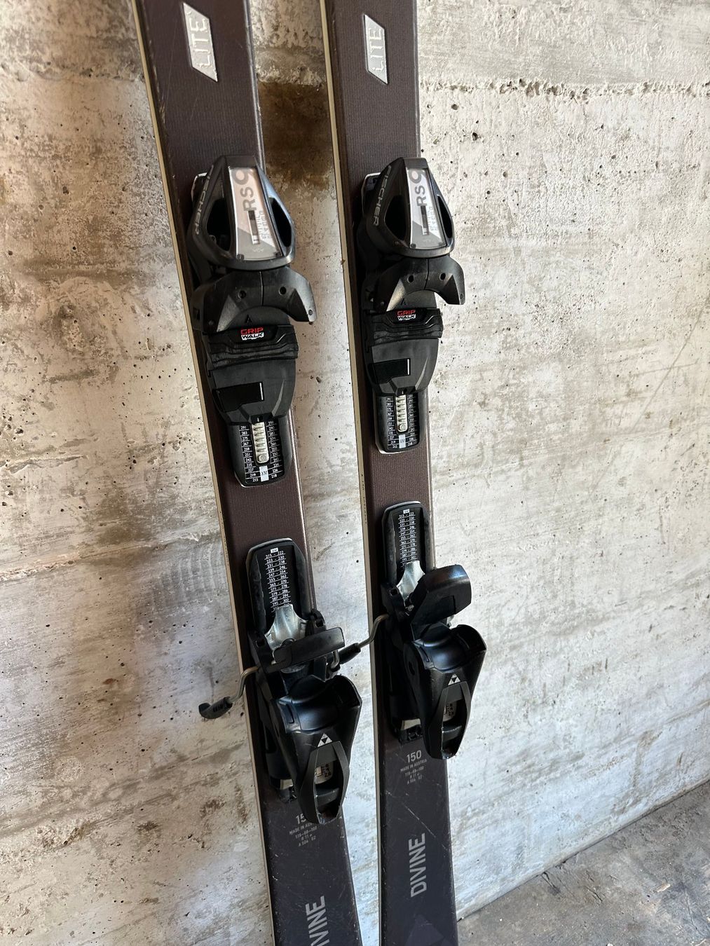 Fischer Skis: Fischer Divine Ski 150CM – Gebraucht aus Emmenbrücke von karkarkar 2