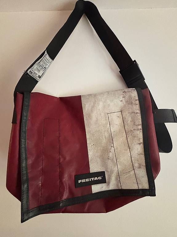 Freitag Altro in  Abbigliamento & Accessori: Freitag – Usato da Davesco-Soragno venduto da agn_jk7n
