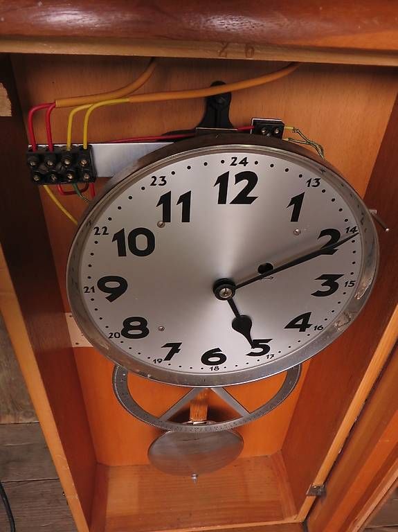 Uhren: Signal Uhr,Mutteruhr,Regulator,Elektroanschluss – Gebraucht aus Langrickenbach von zwiebel03 1