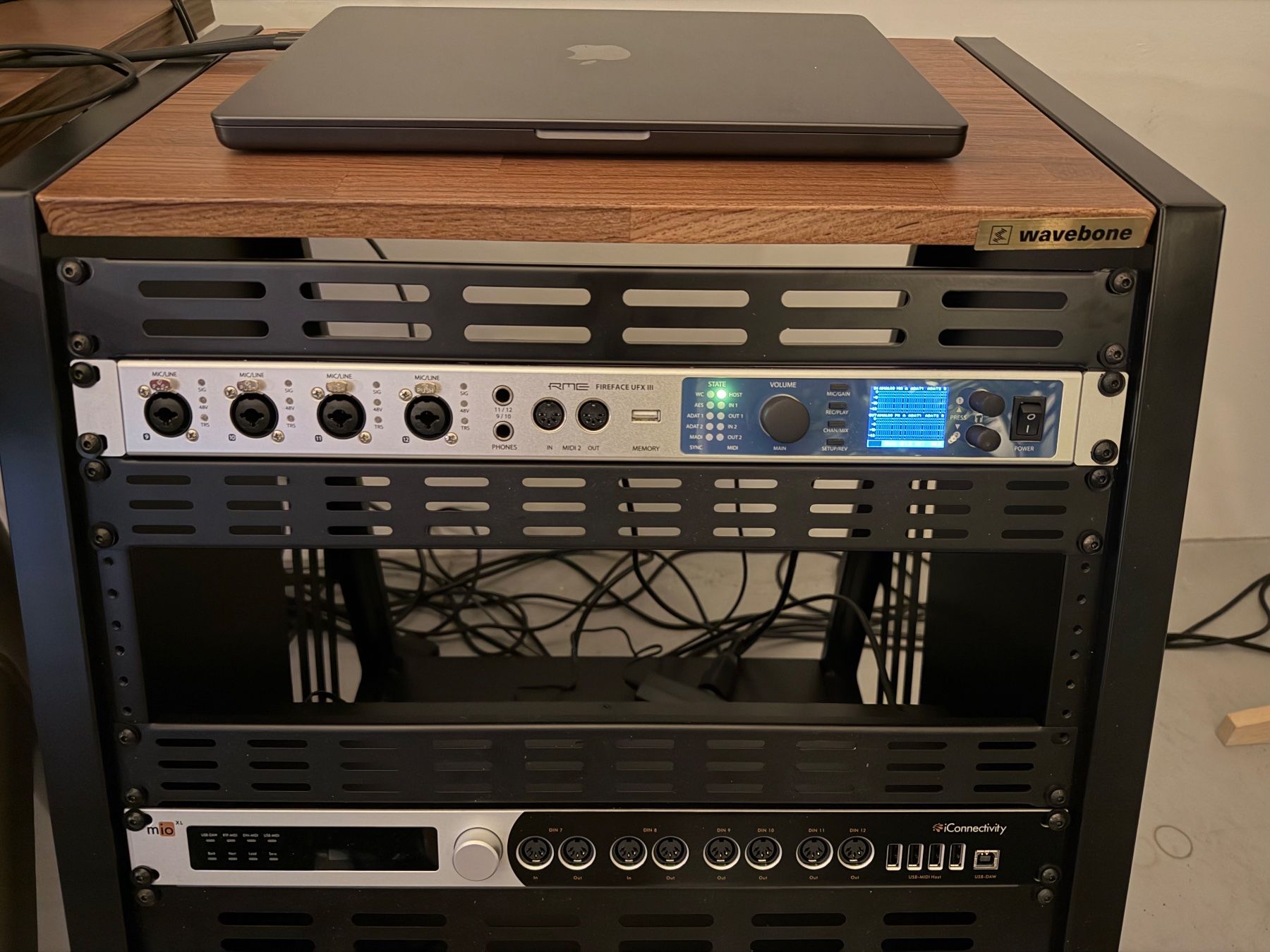 RME Studioequipment: RME Fireface UFX III UFX 3 Audio Interface USB – Gebraucht aus Neuhausen am Rheinfall von stefxyz