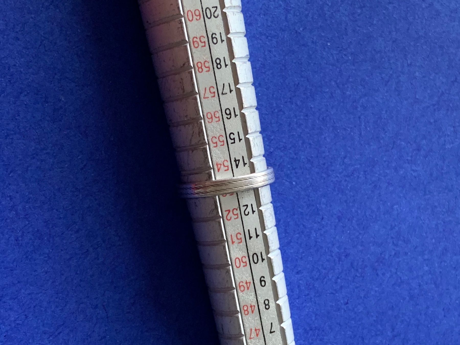 Anelli: Silberring doppel schraffur 53 – Usato da Laufen venduto da Bellebellezza 4