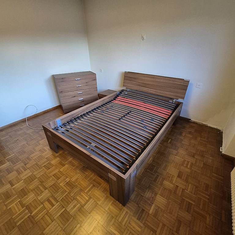 Letti: Schlafzimmer Möbel u. Bett – Usato da Gamprin venduto da Holzkunst. 2
