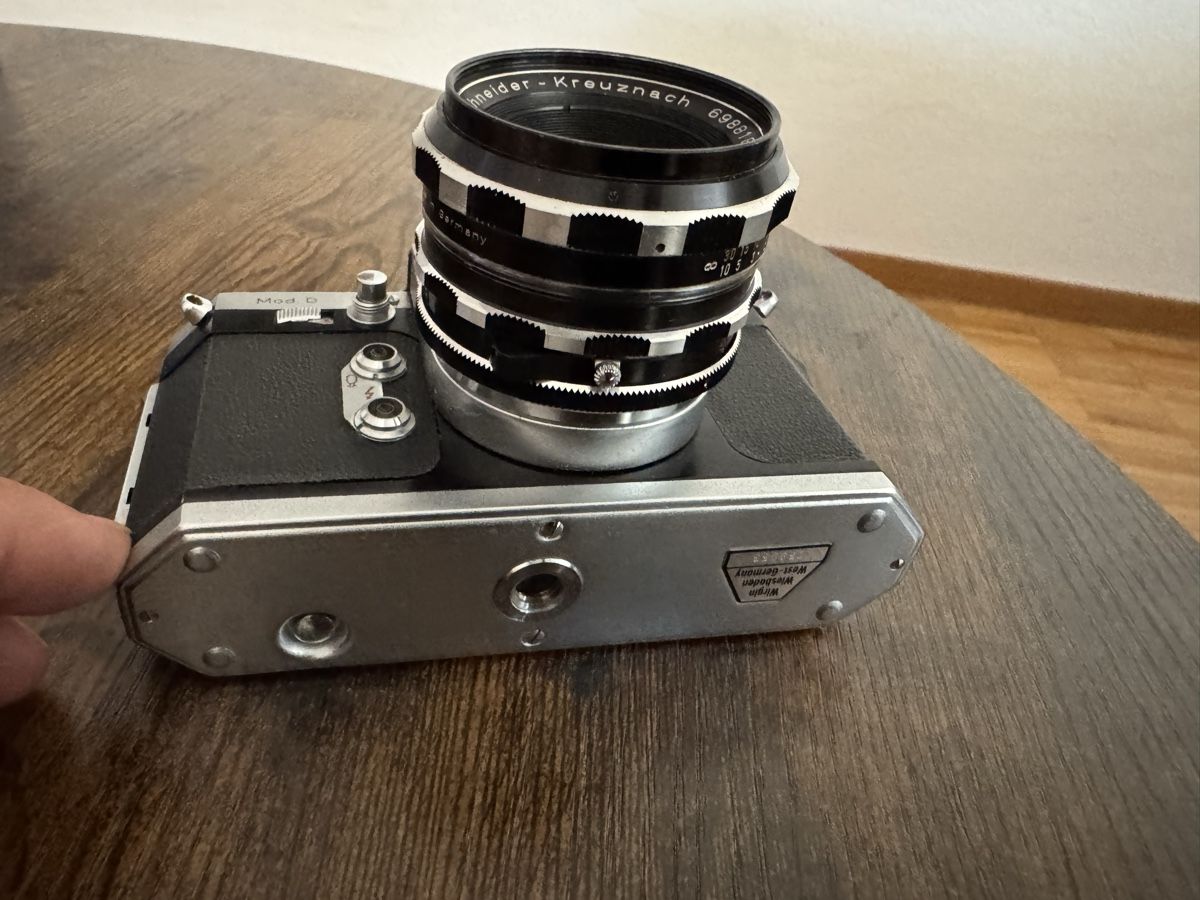 Edixa Fotocamera: Edixa mat reflex D  kamera – Usato da Zunzgen venduto da milesdavis76 9