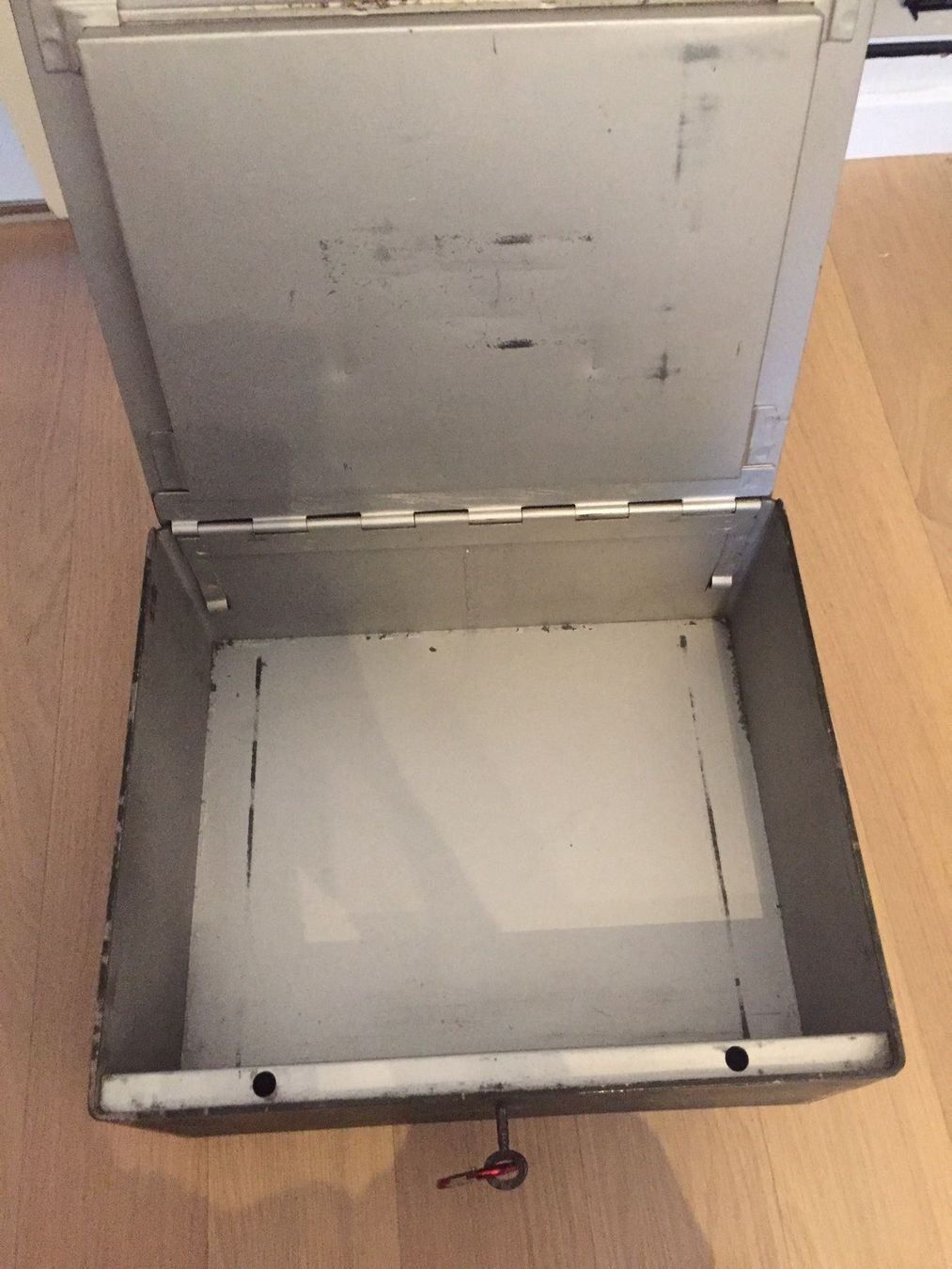 Casseforti: Tresor Safe mit Feuerschutzkassette – Usato da Winterthur venduto da sutti02 1