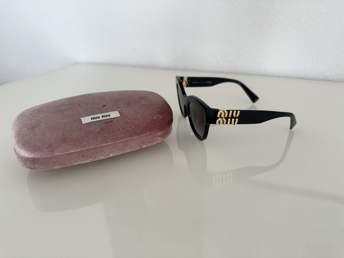 Miu Miu Occhiali & Lenti: Miu Miu Sonnenbrille – Nuovo (secondo la descrizione) da Zürich venduto da Mona-L