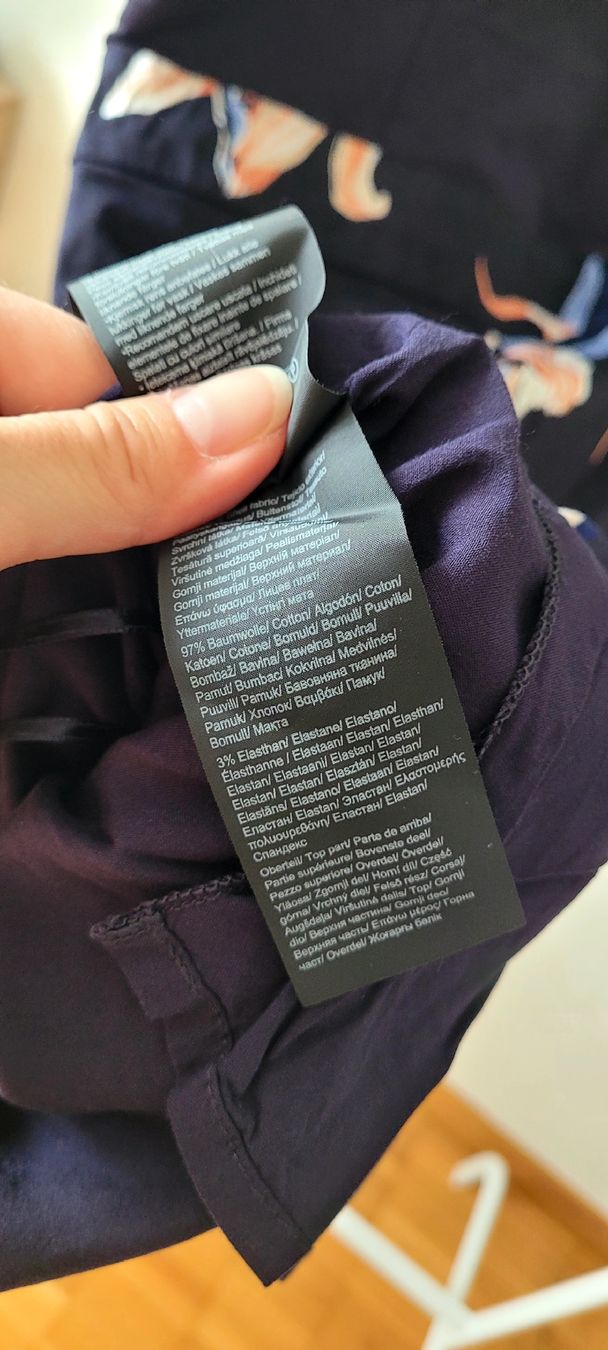 Comma Vestiti: Comma Kleid Gr.38 mit Blumenmuster, Top Zustand ein mal an – Nuovo (secondo la descrizione) da Emmenbrücke venduto da gatasalvache 7