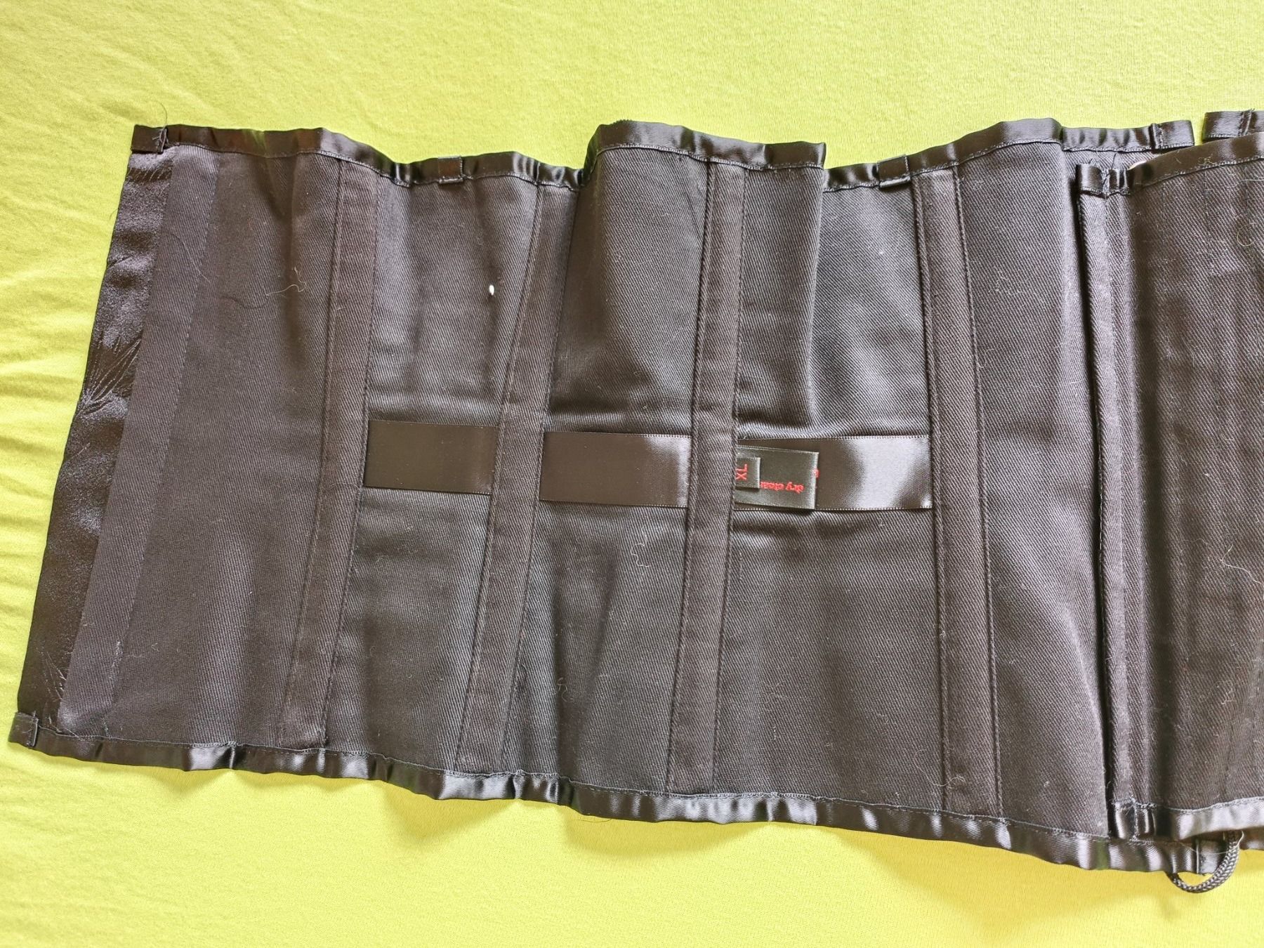 Kleiderpakete: 3er Set Gothic Korsetts / Corsagen – Gebraucht aus Schongau von  3