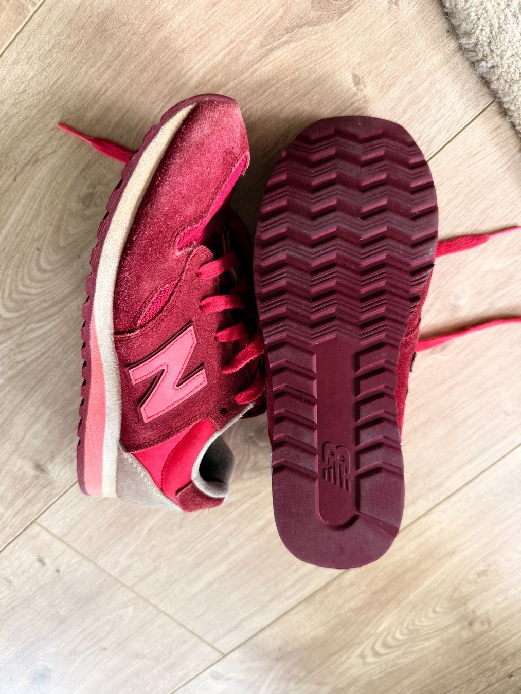 New Balance Scarpe per ragazze: Sneaker New Balance Gr. 34.5 – Usato da Chambésy venduto da mariuselus 2