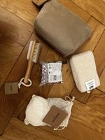 Neue Kosmetiktasche von Jysk mit Inhalt