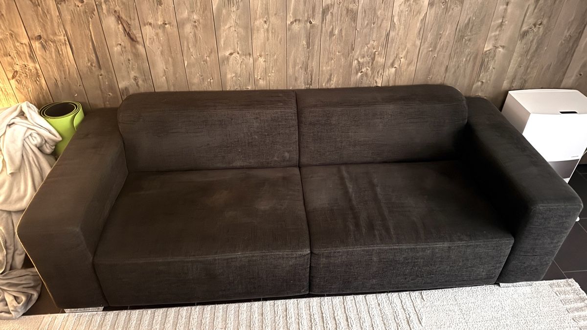 Sofas: 2 Sofas, dunkelbraun abzugeben – D'occasion à Tägerig par Maetra
