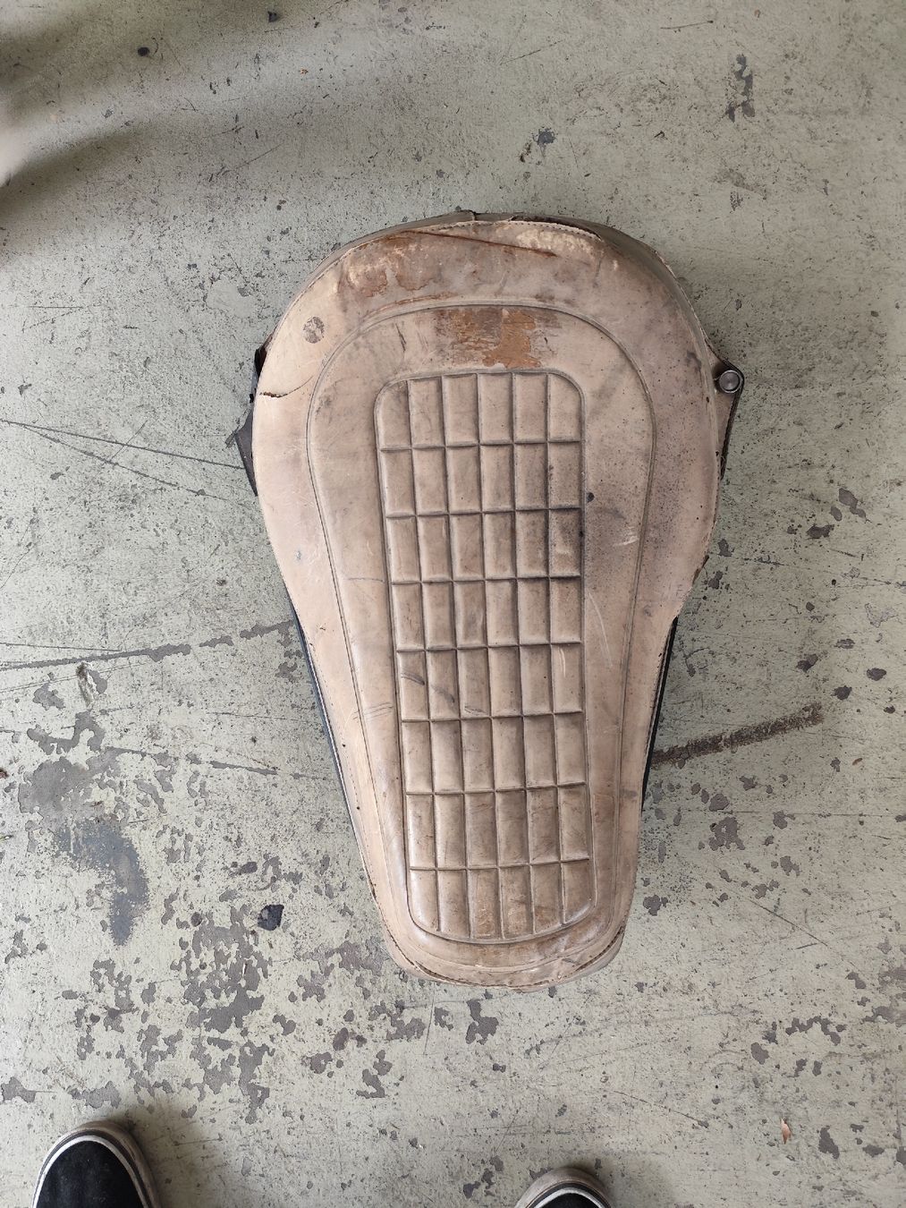 Toutes les pièces détachées moto: Sattel Harley Schovelhead – D'occasion à Brunnen par Hirm1