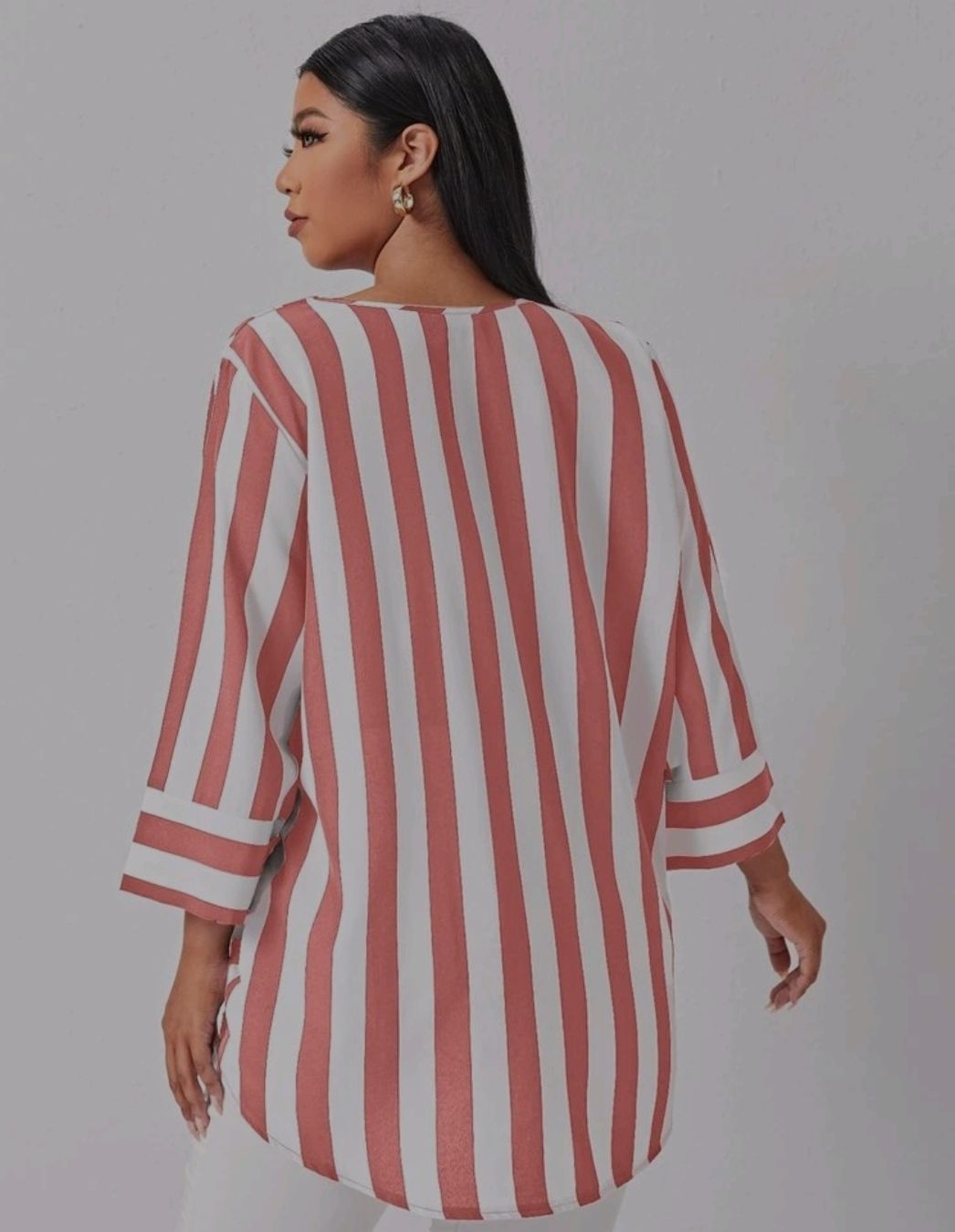 Shein Blusen: Blouse rayée, col V, 0xl, neuve – Neu (gemäss Beschreibung) aus Lausanne von LilyRose5 3
