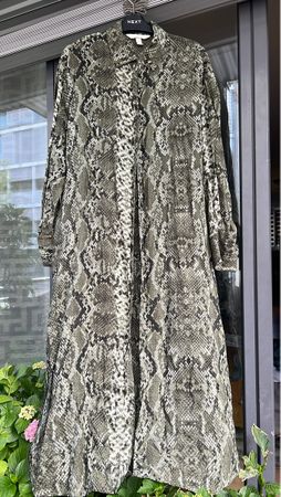 Hemd-Bluse Schlangenmuster Grösse L, wie neu
