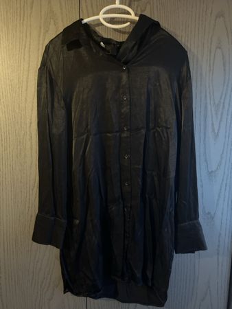 Robe chemise noire avec ceinture