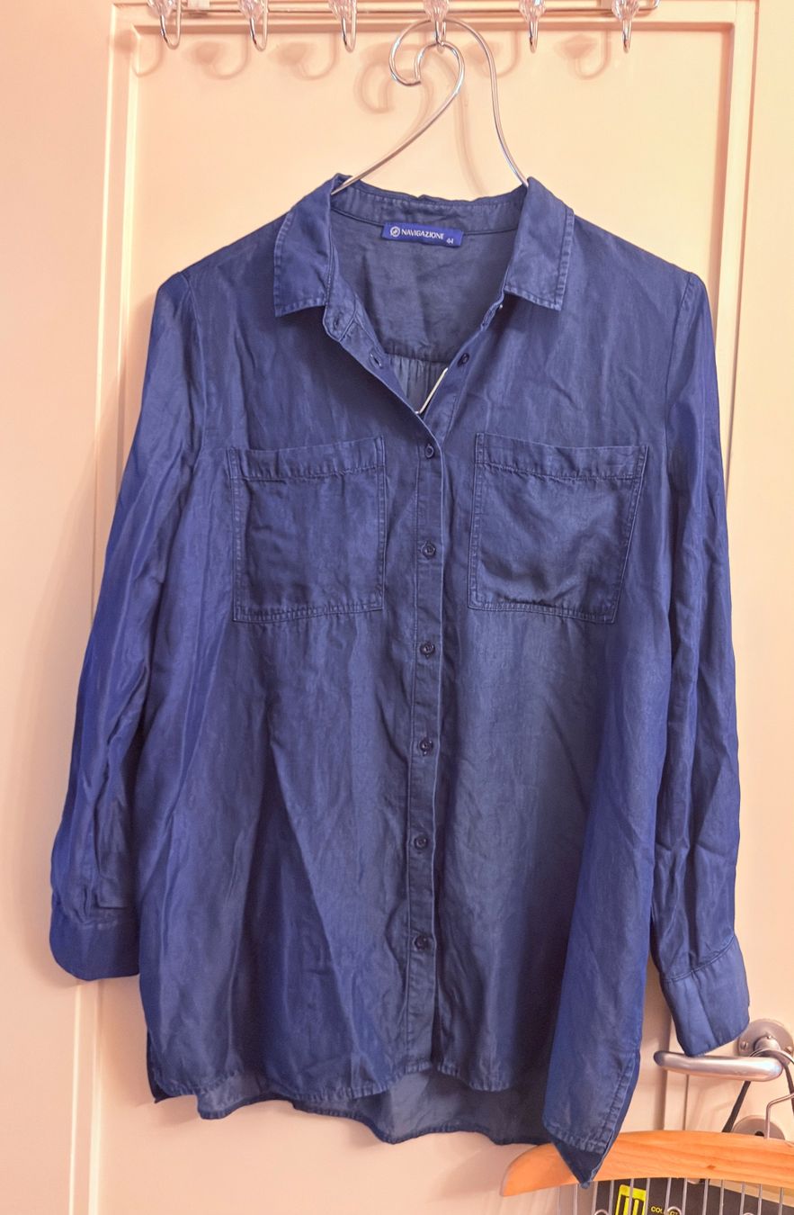 Blusen: • Leichte Jeansbluse • – Gebraucht aus Basel von mendoza13