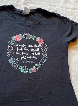 T Shirt in S 