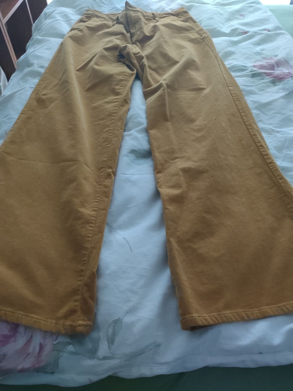 Pantaloni: Cord Hose Yessica – Usato da Brugg AG venduto da Mashaba 4