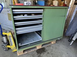 Lista 11er Schubladenstock mit einer Schiebetüre